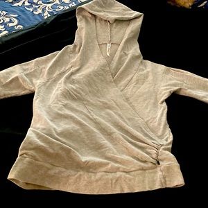 Fabletics Cross-Over Hoodie Size Large $13